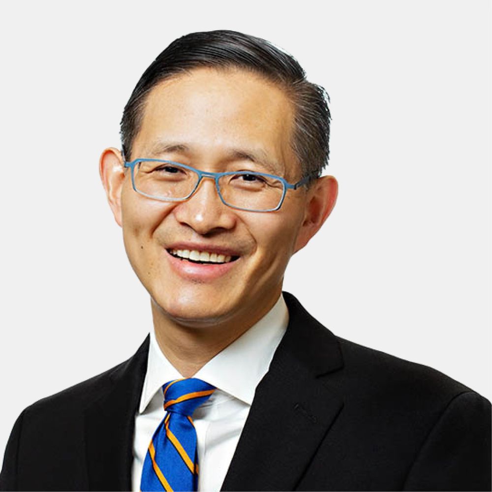 Headshot of Robert Chen